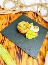 Apple rose pastries